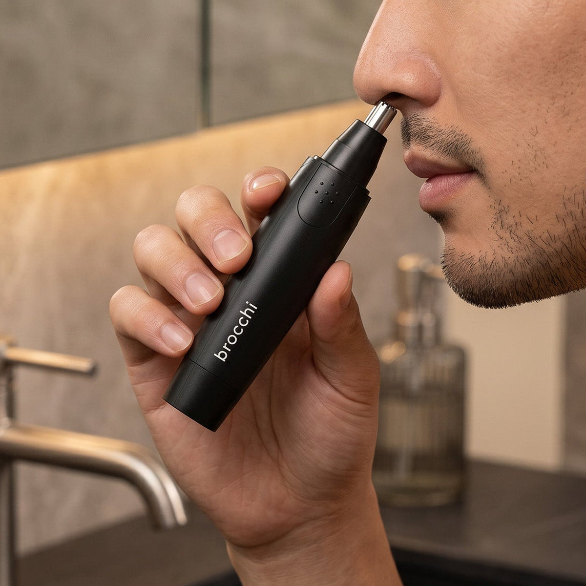 Using the EDGE DUO nose trimmer